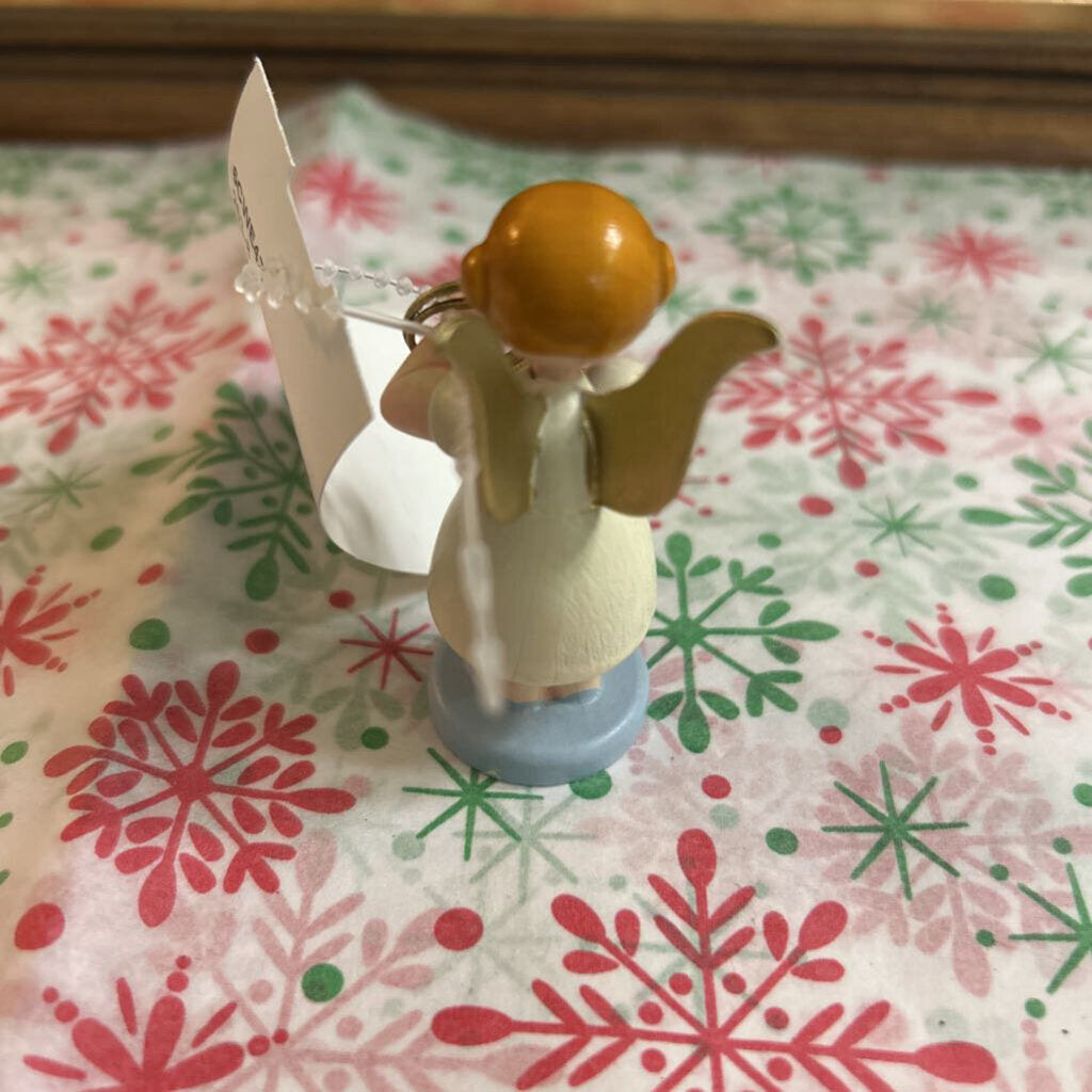 Vintage German Wood Angel Musician, Erzgebirge region.