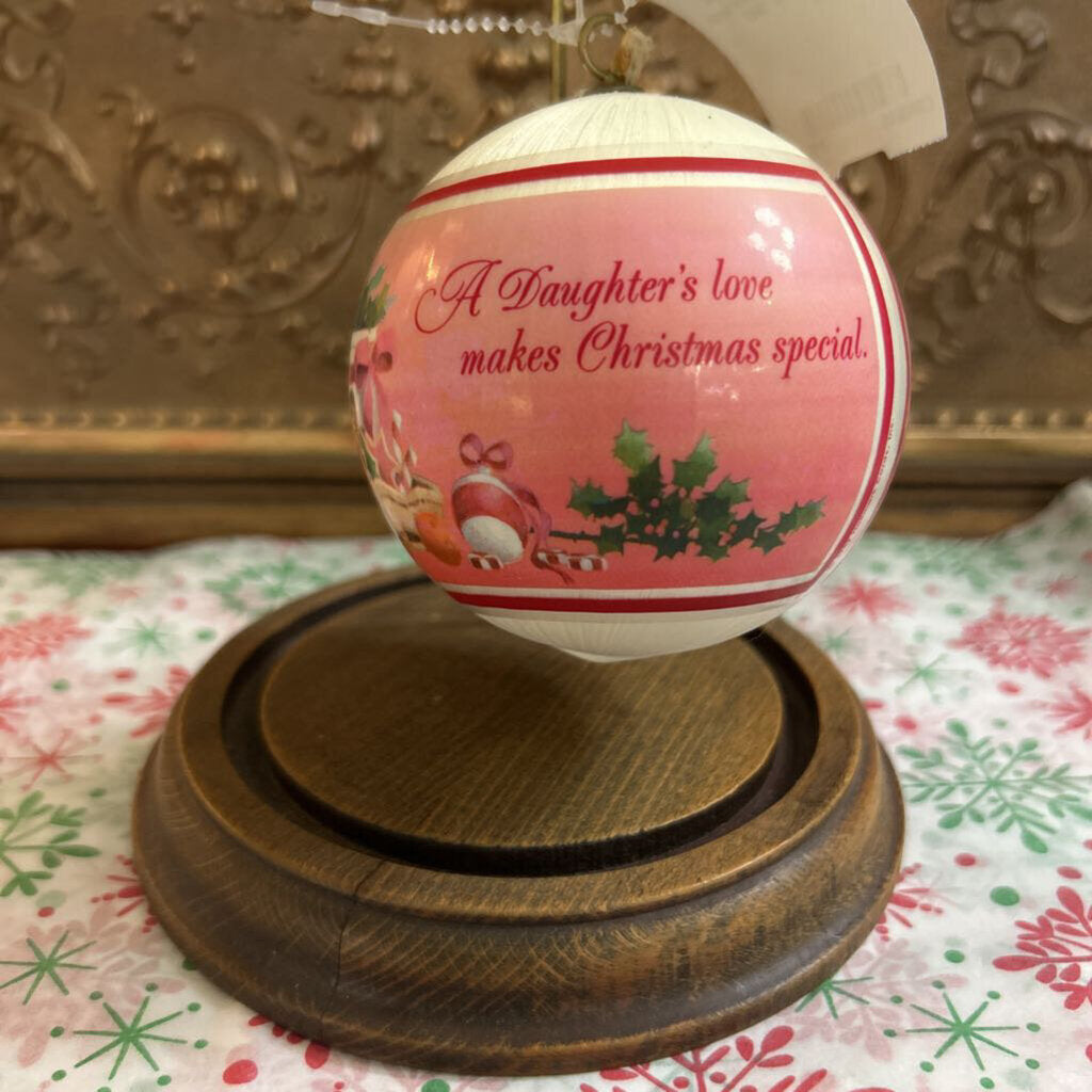 Hallmark Keepsake satin ball ornament '1982 Daughter"