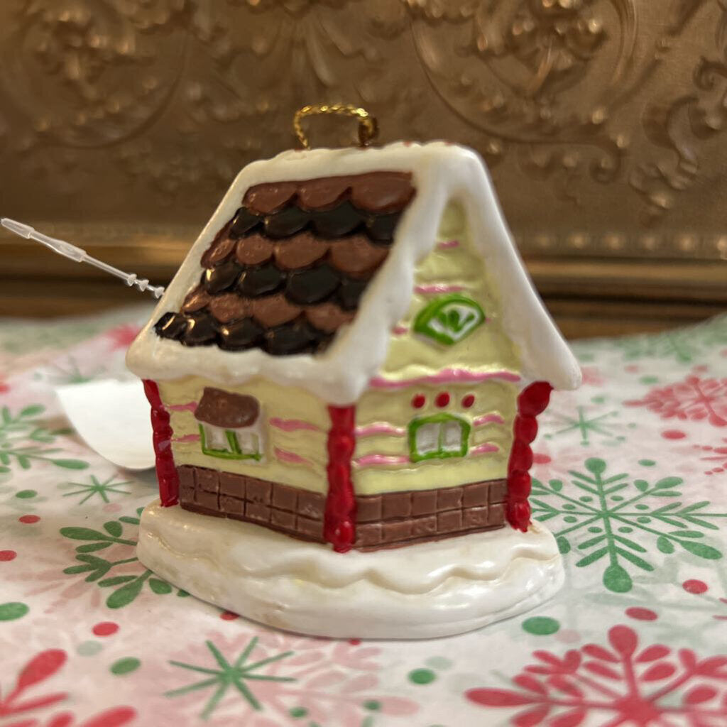 1980 Russ Berrie resin village ornament "Gingerbread House"