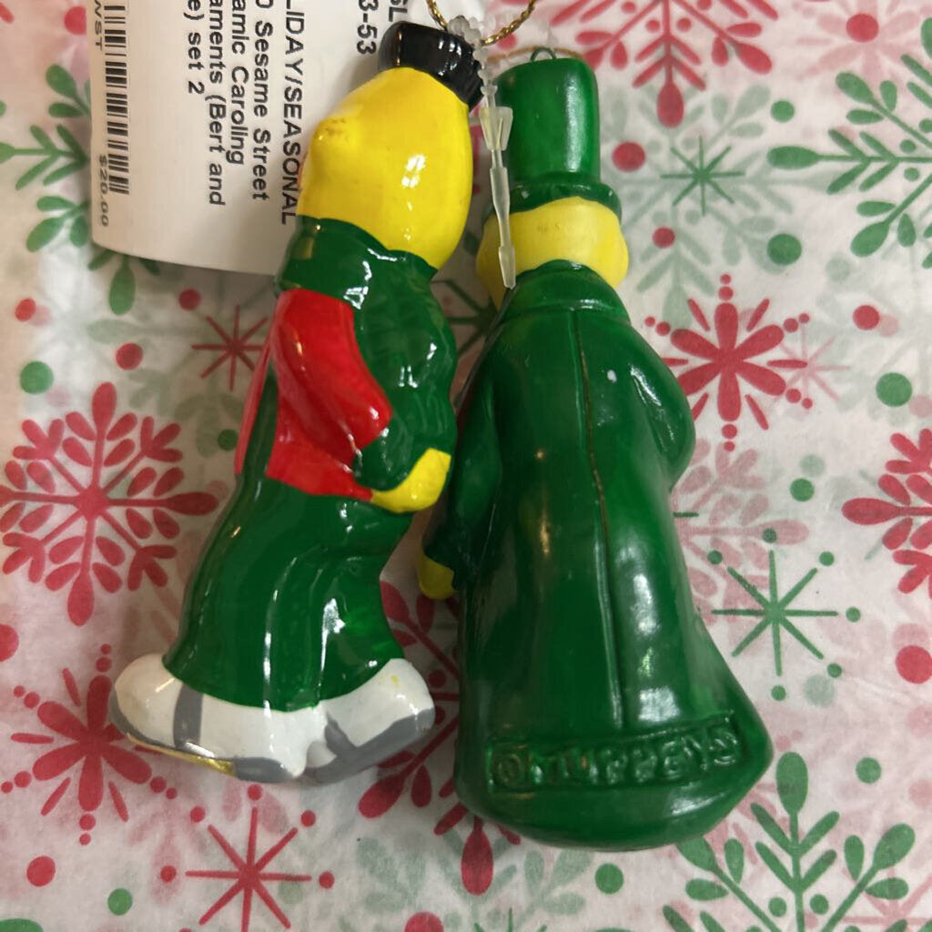 1980 Sesame Street Ceramic Caroling ornaments (Bert and Ernie) set 2