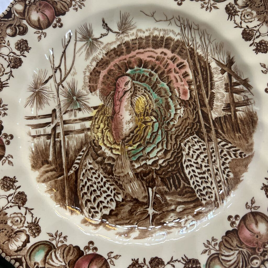 The Johnson Brothers "His Majesty" turkey pattern, Dinner Plates 1955-1983. Made in England, set 11.