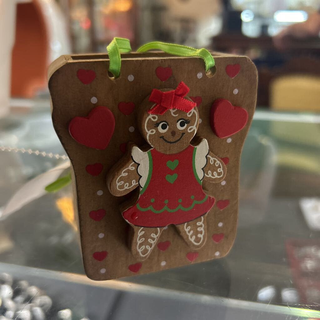 1980s Russ Berrie wooden market basket "country Christmas" gingerbread girl.