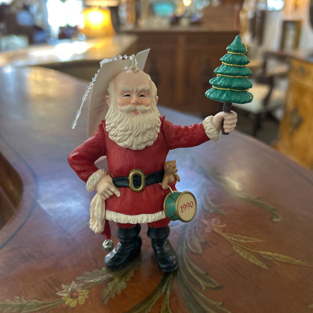 1990 Hallmark Keepsake Ornament "Merry olde Santa"