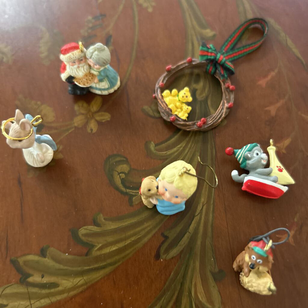 Hallmark, Christmas Ornament. Miniature set 5.