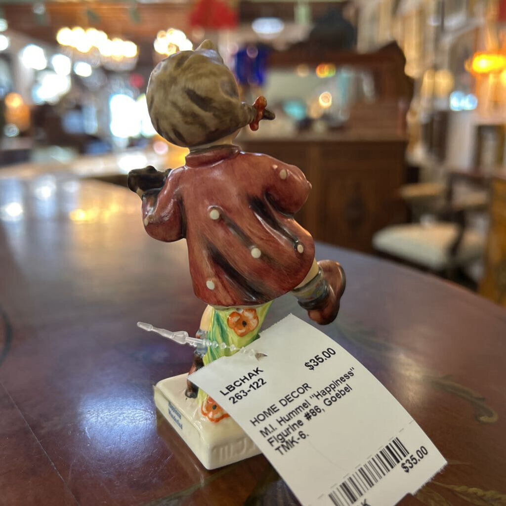 M.I. Hummel "Happiness" Figurine #86, Goebel TMK-6.