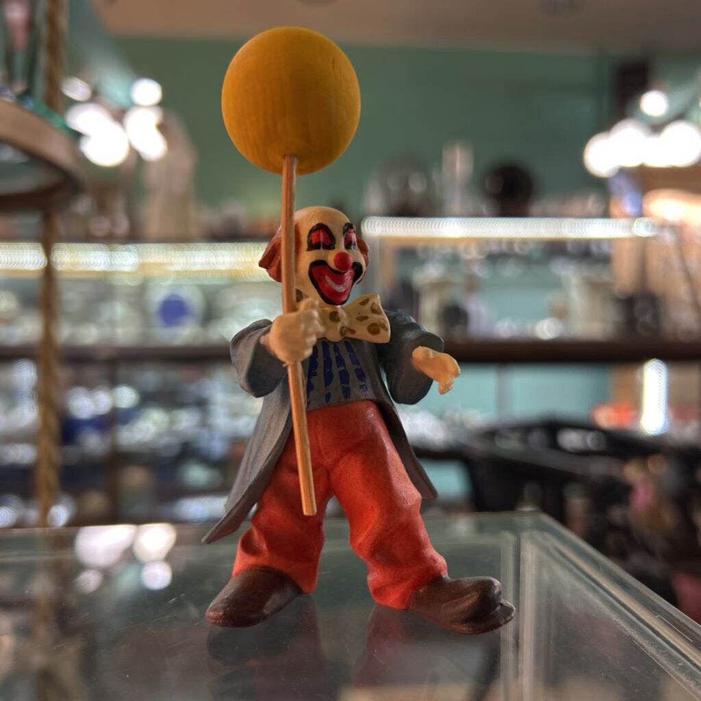 Anri Toriart wooden clown figurine, c.1980s. - The Balloon Seller