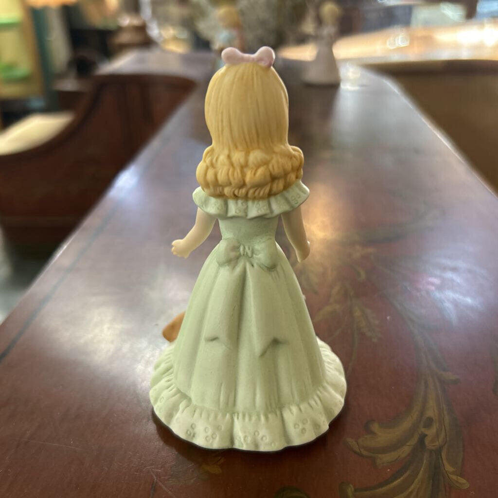 Enesco "Growning Up Girls" Bisque porcelain birthday figurine. Age 7.