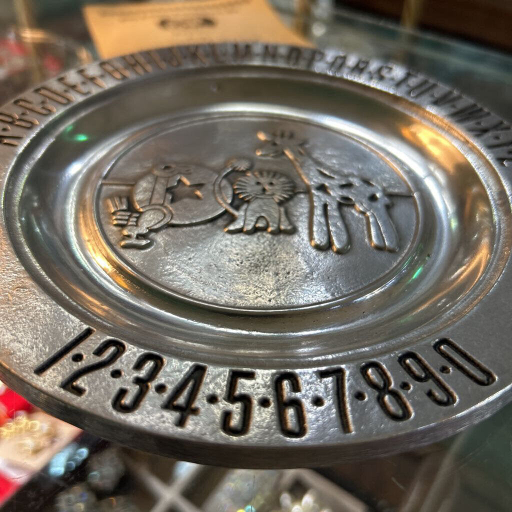 1970s Pewtarex "ABC Alphabet & Number" Children's Plate, Handcrafter by Olde Country, Colonial York.