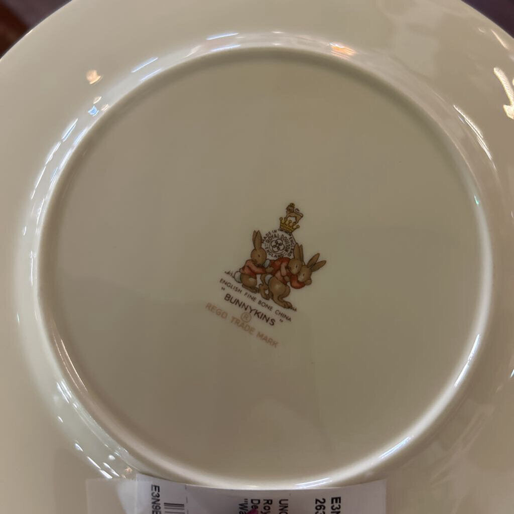 Royal Doulton Bunnylins Deep Baby Bowl/Plate "Wash Day"