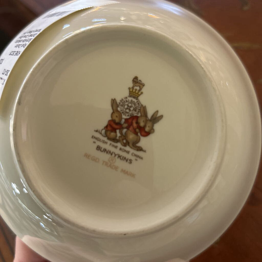 Royal Doulton Bunnykins collection, Oatmeal Cereal Bowl "Nursery/Sleepy time"