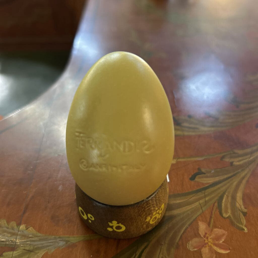 ANRI Ferrandiz annual collection egg, Made in Italy, H.Painted- 1984 Child with Flowers.