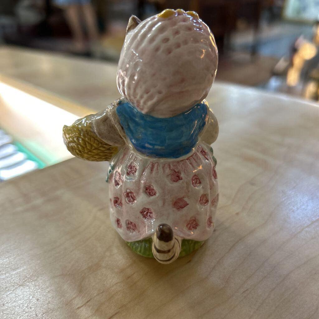 Beatrix Potter "Cousin Ribby" Ceramic Figurine, Made in England.