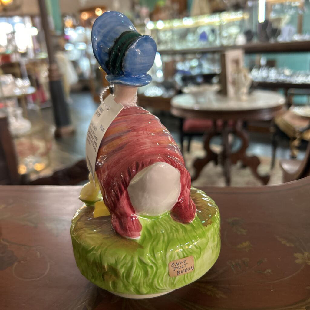 Vintage 1977 Schmid Beatrix Potter "Jemima Puddle-Duck " Rotating music box.