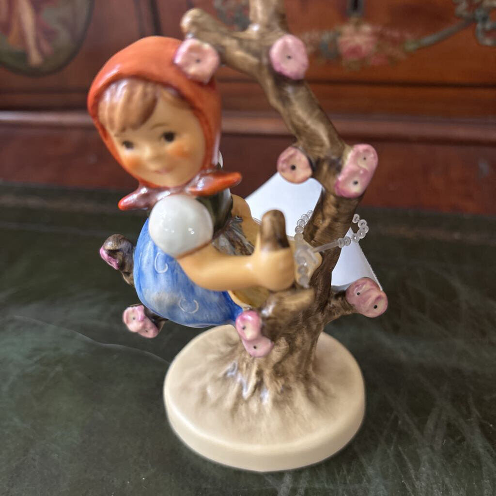 Hummel "Apple tree Girl" figurine (w/ box)