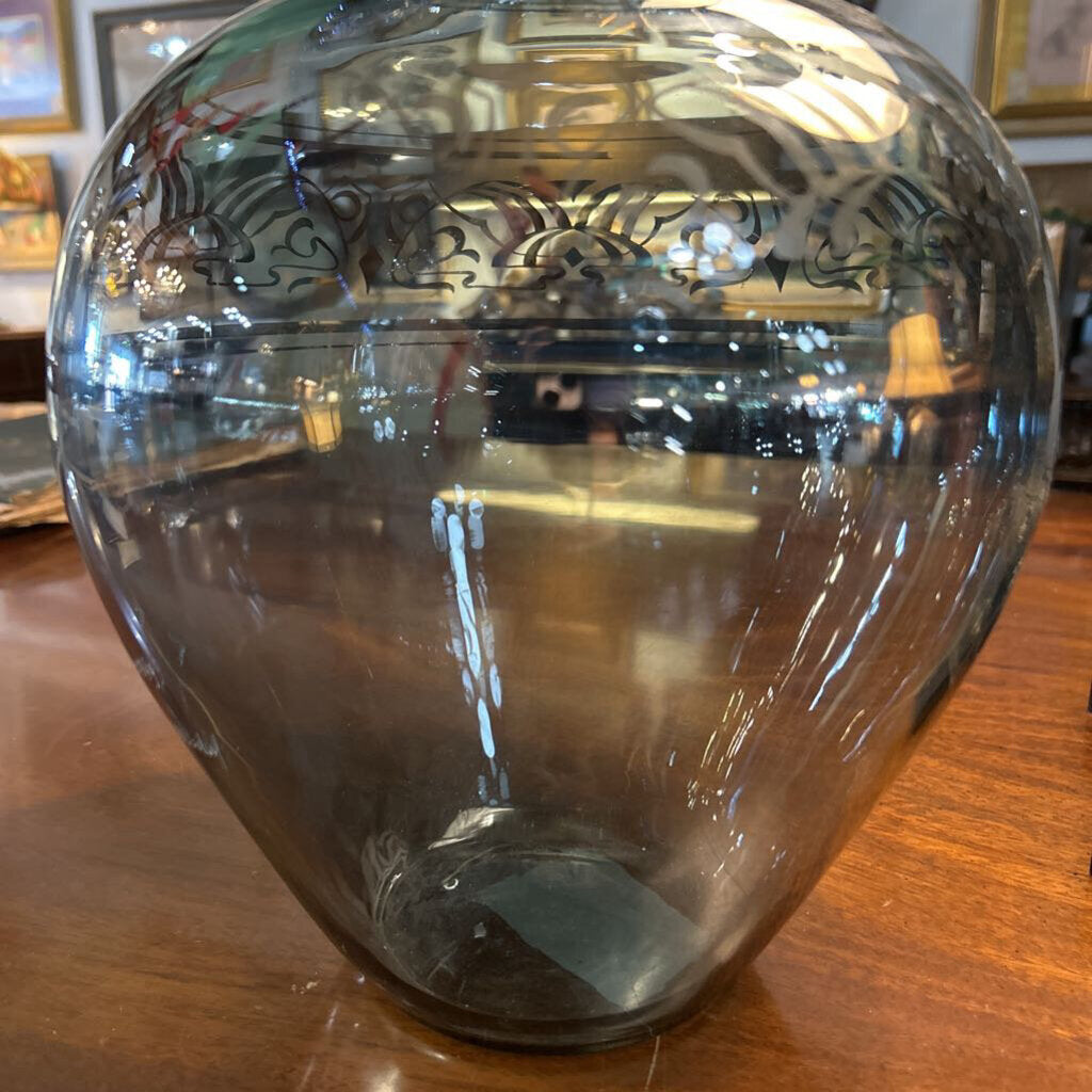German Rauchglas (Smoked) Glass Vase, Pantograph-etched banner decoration . Engraved "Weihnachten (Christmas) 1949"