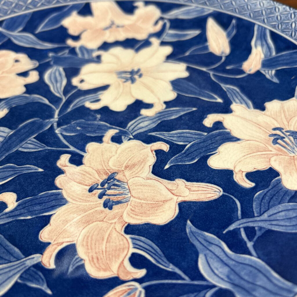 Vintage Sun Ceramics Japan Charger Plate/Platter, Cobalt Blue Pink Lily Flowers.