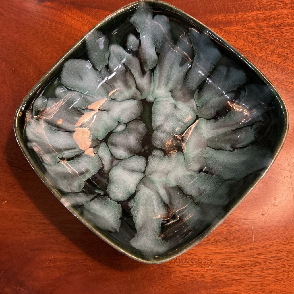 Dryden Pottery "Ozark Frontier" Square Ovenware Bowl.