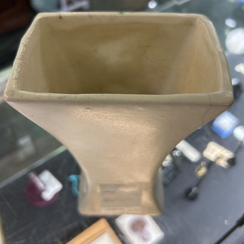 1946 McCoy Pottery "Blossom Time" vase.