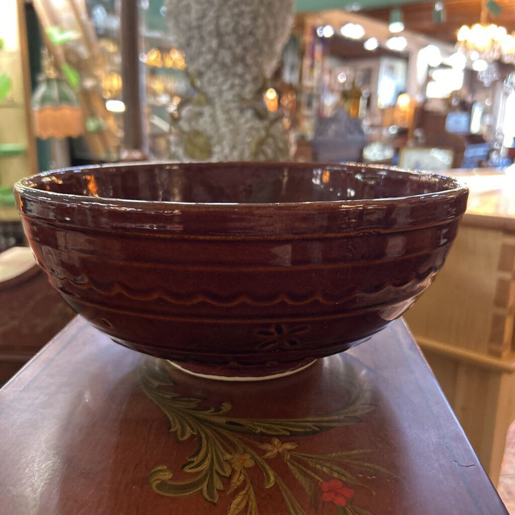 Vintage Marcrest Daisy and Dot Stoneware Mixing Bowl 9'' Colorado Brown Mid Century. Ovenproof, Made in USA.
