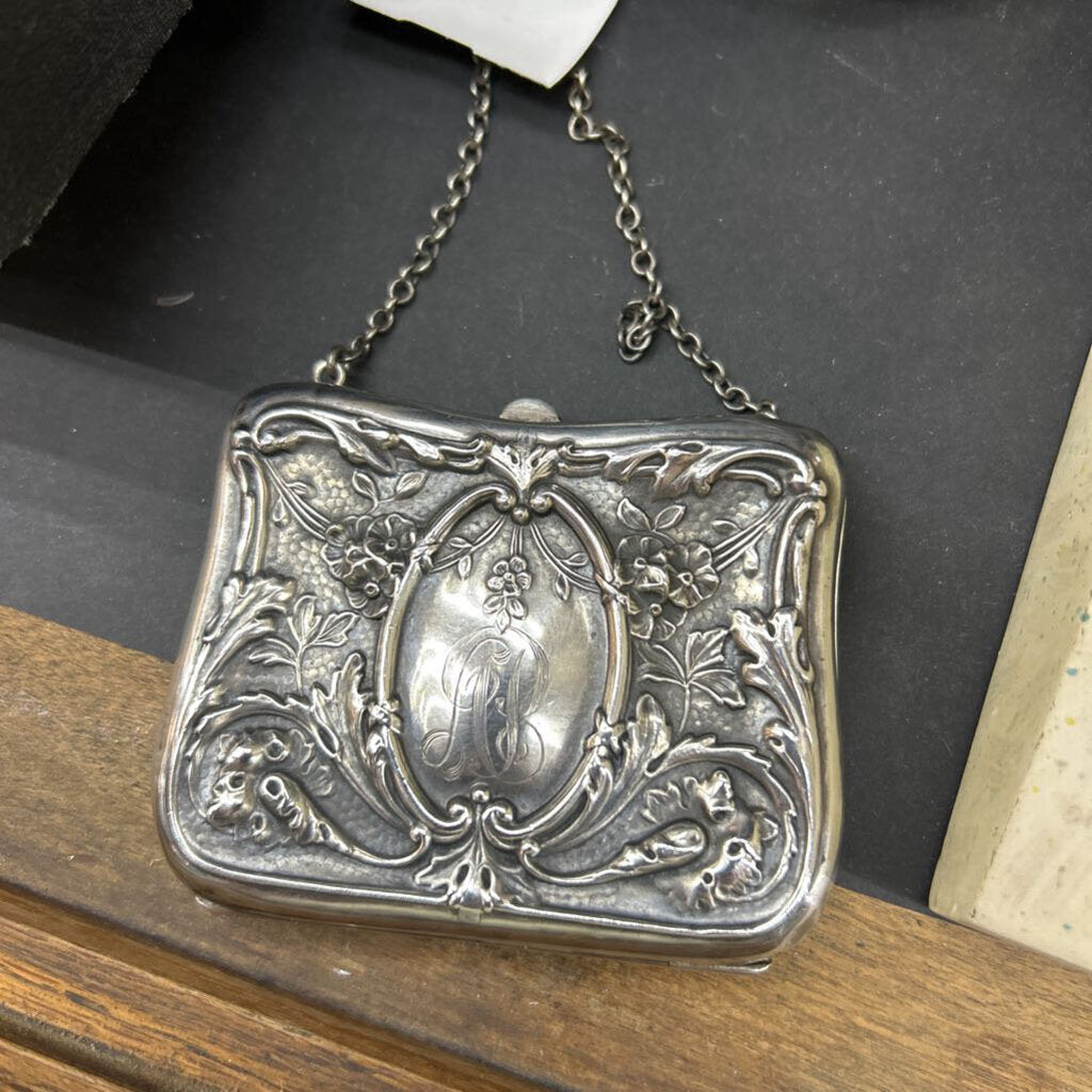 Antique Art Nouveau Sterling Silver Repousse Dance Purse Compact Monogrammed. 68.22g