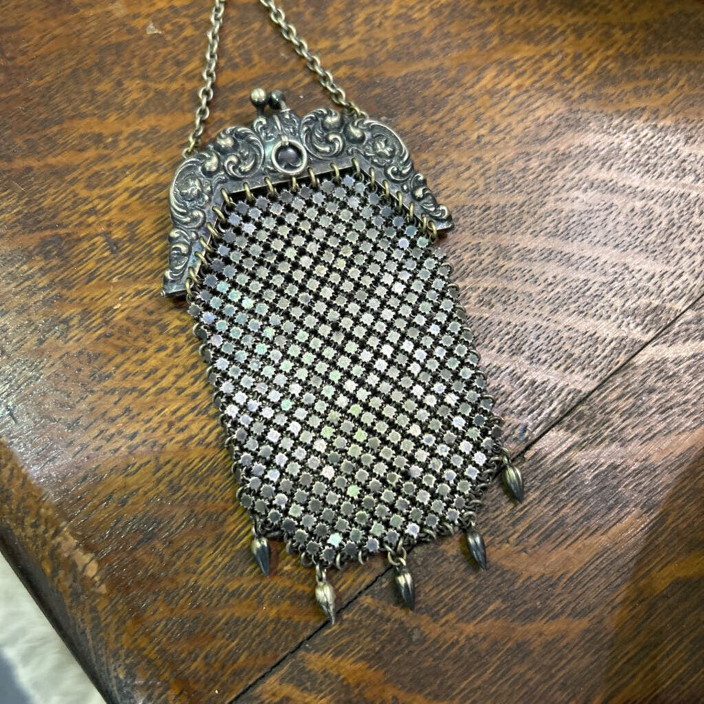 Antique Art Nouveau German Silver Mesh Ring-Top Dance Purse c.1890-1910.