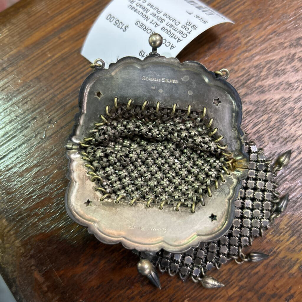 Antique Art Nouveau German Silver Mesh Ring-Top Dance Purse c.1890-1910.