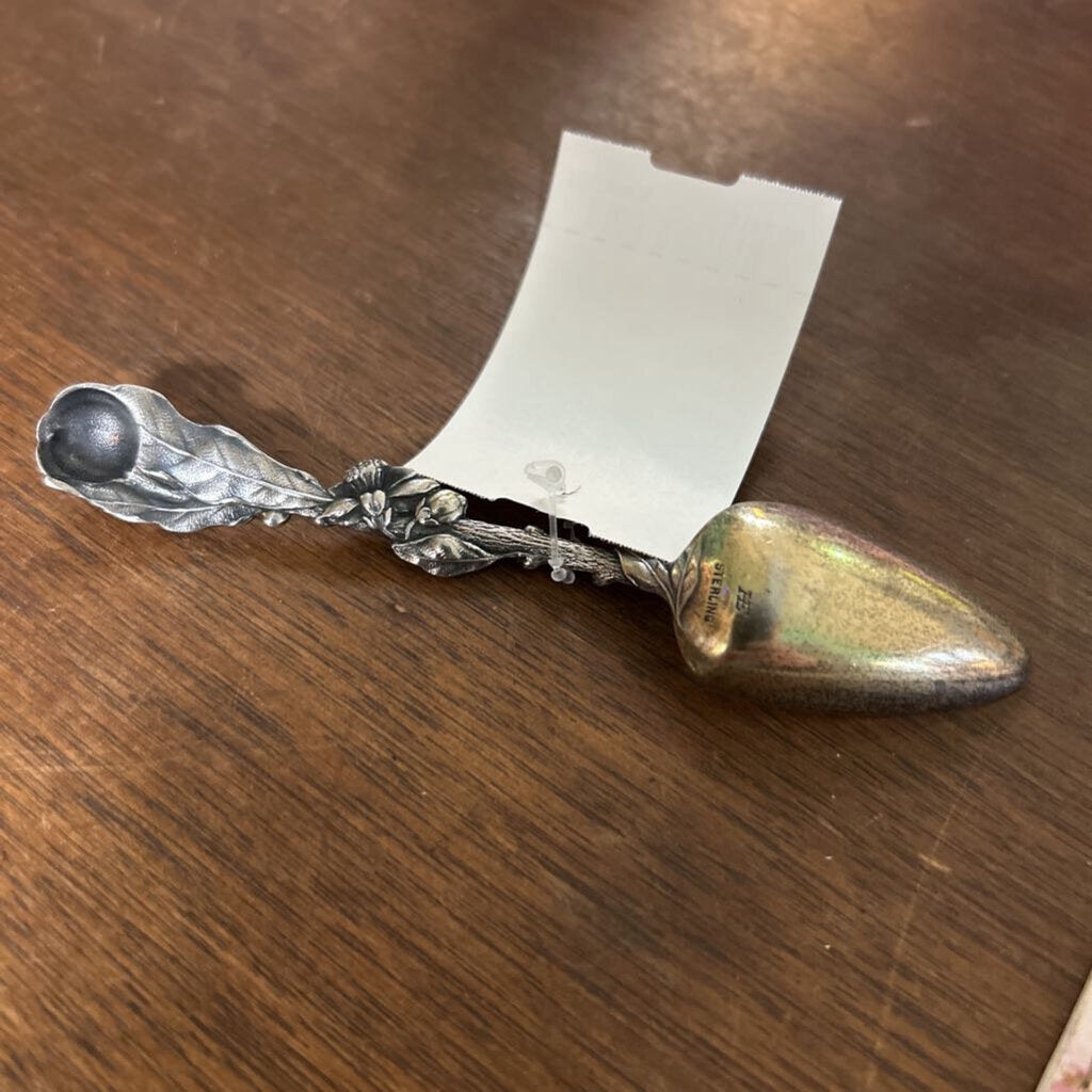 Gprham Dterling Silver Citrus/Orange Spoon, Pattern #38 Heavy Weight c.1891 (21.54g)