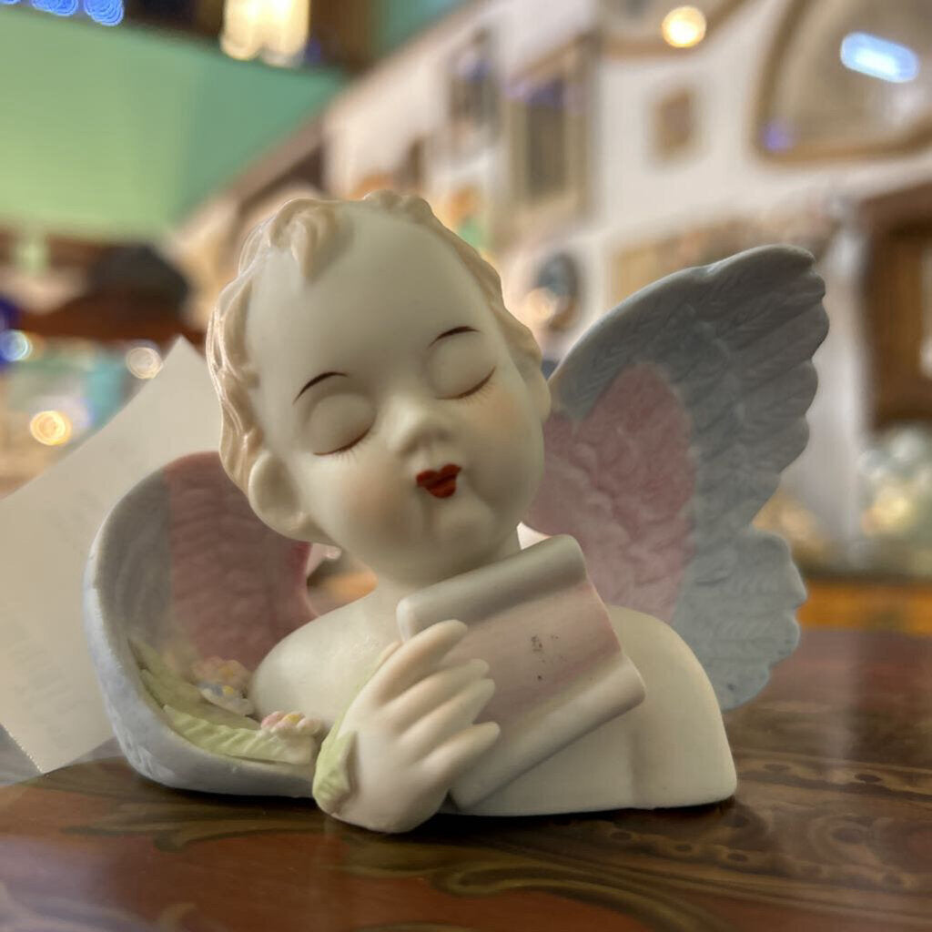 Vintage Lamore China Bisque Cherub Angel Figurine 432, Occupied Japan c.1940s.